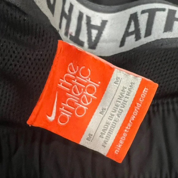 FINAL PRICE Ladies Nike Windbreaker Pants - Picture 4 of 4